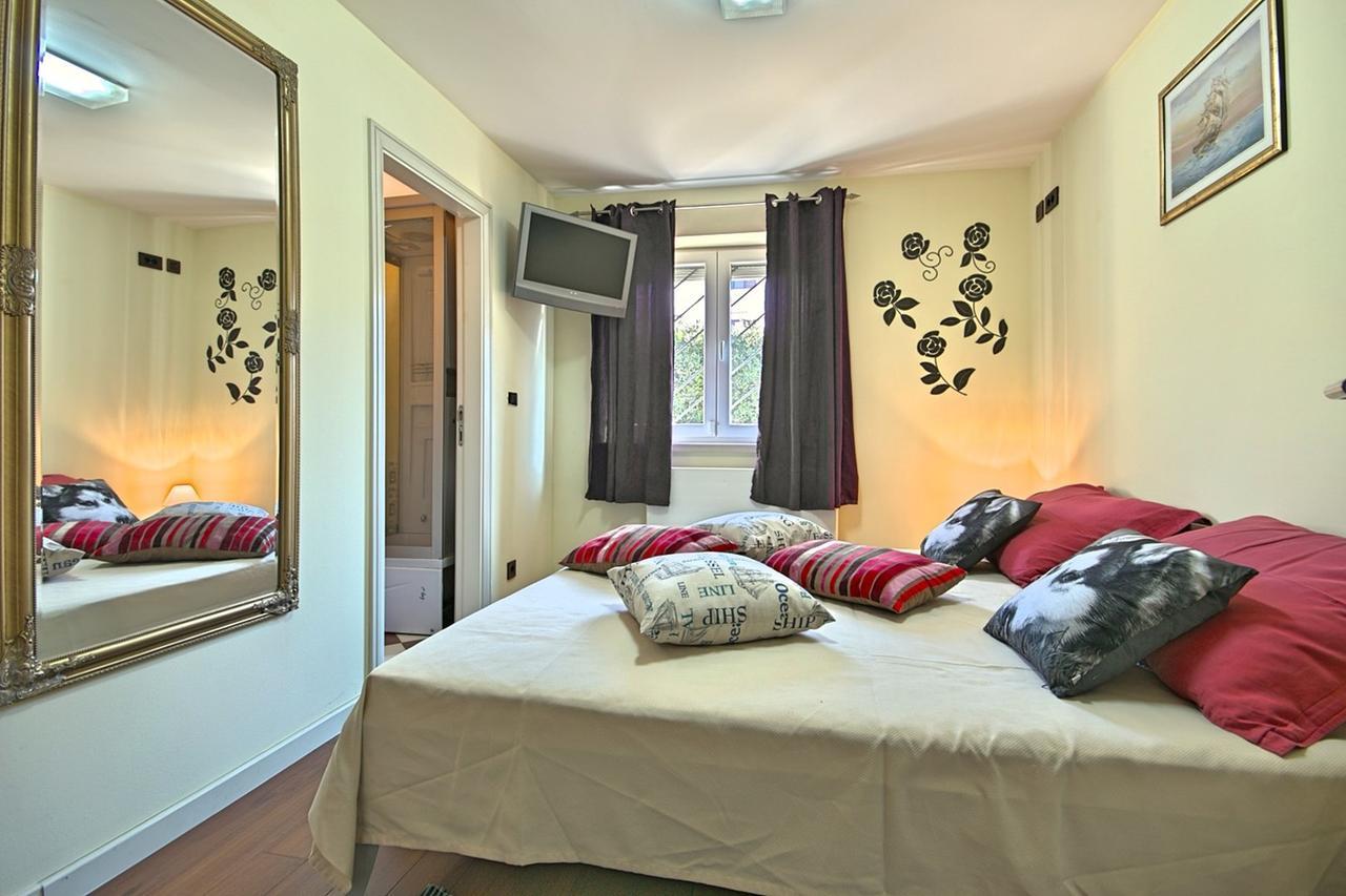 Villa Lidija Пореч Экстерьер фото