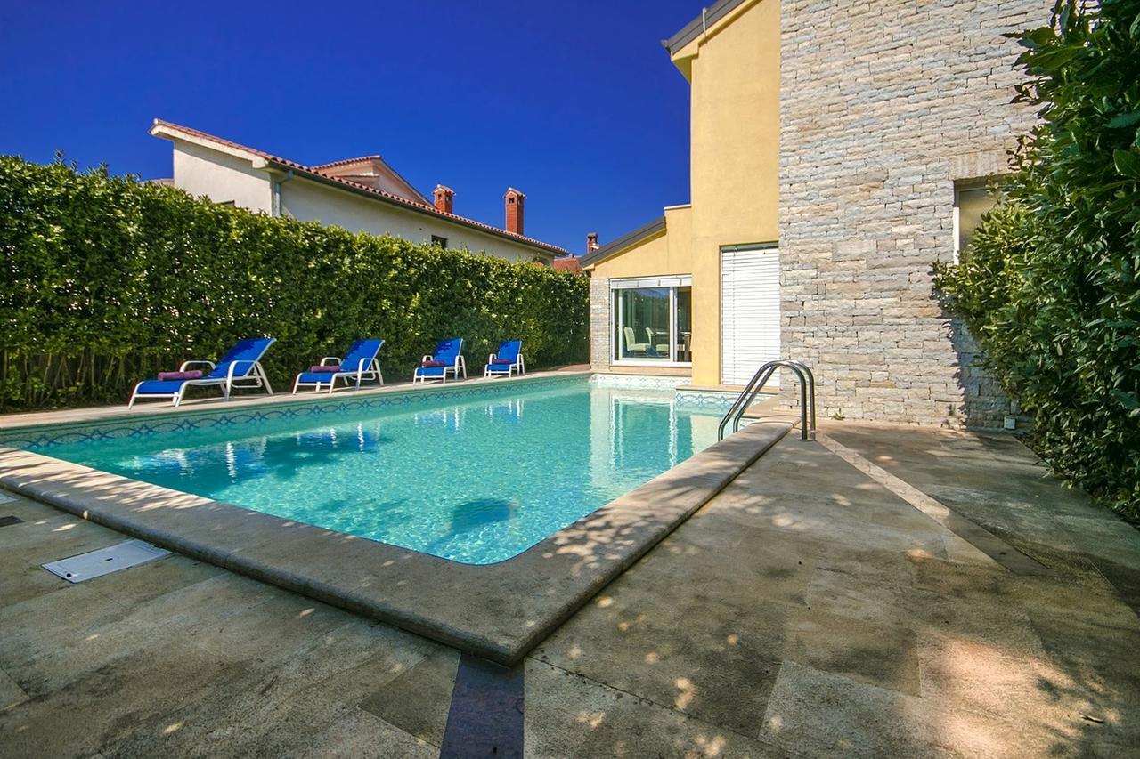 Villa Lidija Пореч Экстерьер фото
